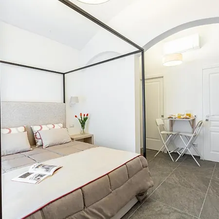 La Dimora Di Cornelia Aparthotel