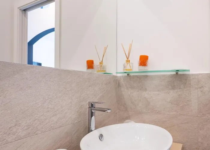 Ξενοδοχείο με διαμερίσματα La Dimora Di Cornelia 4*