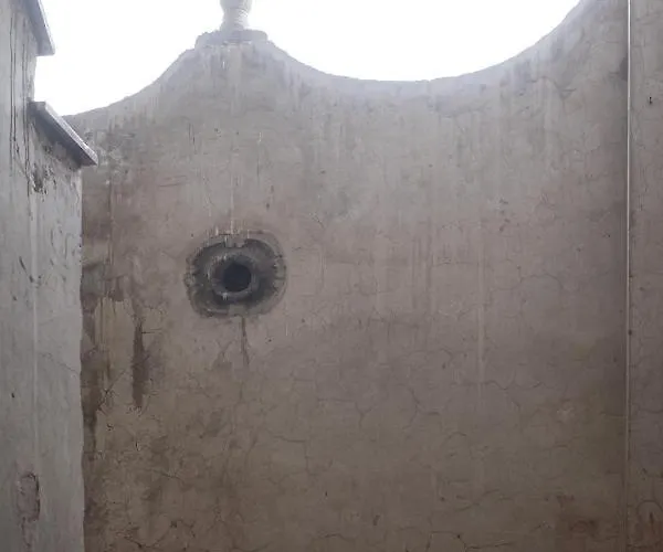 Ξενοδοχείο με διαμερίσματα La Dimora Di Cornelia 4*