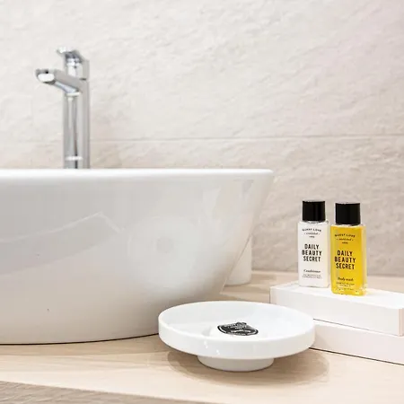 Hotel apartamentowy La Dimora Di Cornelia 4*