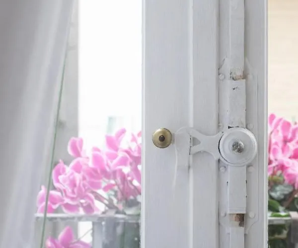 شقة فندقية La Dimora Di Cornelia 4*